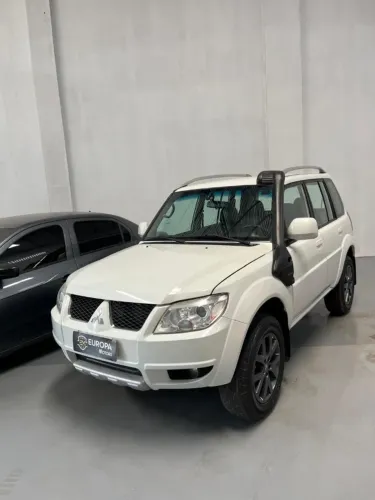 Mitsubishi Pajero TR4 2.0/ 2.0 Flex 16V 4X4 Aut. 2015