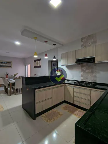 Casa com 3 dormitórios à venda, 220 m² por R$ 680.000,00 - Jardim Santa Clara - Macatuba/S