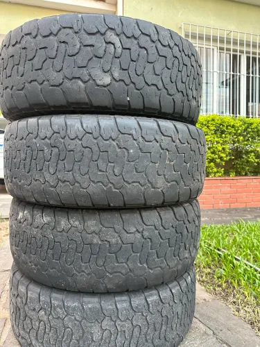 Peneu xbri 265/70 R17