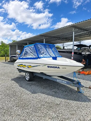 Lancha Phantom 175 motor 115 hp 2 tempos