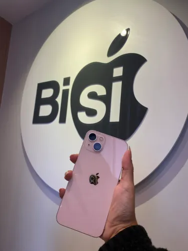 iPhone 13