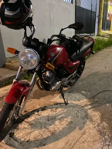 Vendo uma moto 125 ybr Yamaha 