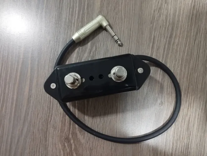 Pedal dual Switch customizado captador P90