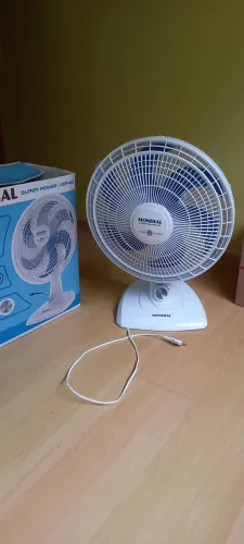 Vendo ventilador seminovo 220v