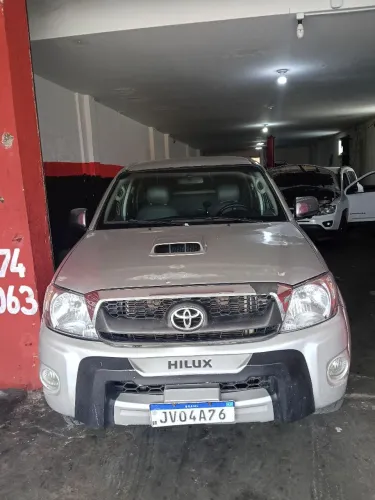 Toyota Hilux CD SRV D4-d 4X4 3.0 TDI Diesel AUT 2009