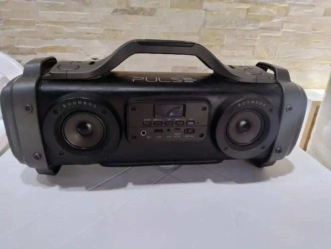 Caixa pulse megabombox 220 wats rms