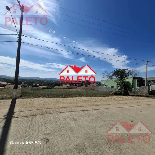 TERRENO RESIDENCIAL em Porangaba - São Paulo,