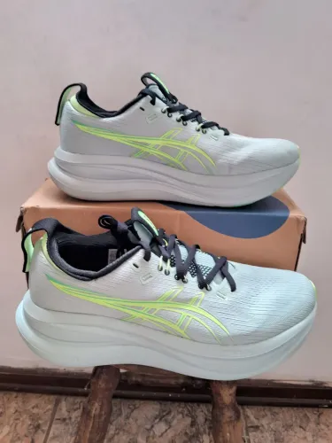 Tênis Asics Nimbus 28
