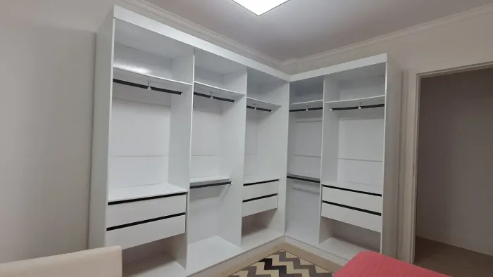 Guarda roupas modulado