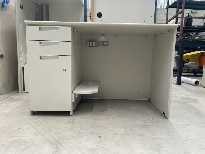 Mesa escritório branca