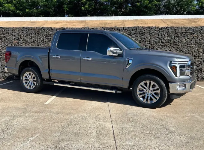 Ford F-150 Lariat 4X4 5.0 V8 2024