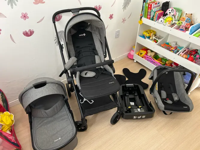 Carrinho de Bebê Completo 5 em 1 Safety Muito novo 