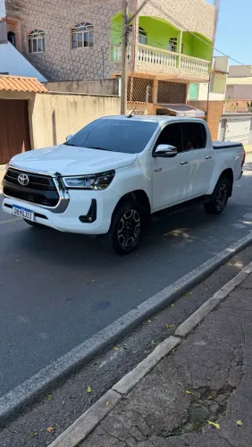 Toyota Hilux CD SRX 4X4 2.8 TDI 16V Diesel Aut. 2016