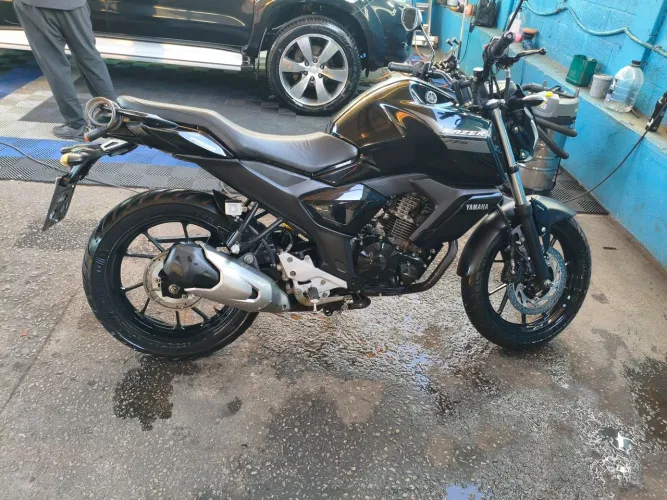 Fazer fz15 2024 com 20 mil km rodados 