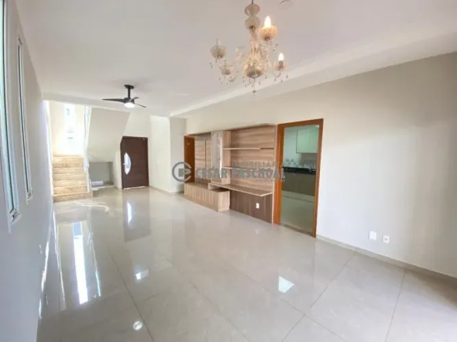 Casa em Condomínio Sobrado Vila do Golf Linda Casa 3 dormitorios Uma suíte equipada com cl