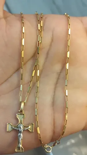 Cordão de ouro 18k 750, modelo de fábrica vendo ou troco valor negociável 5.000