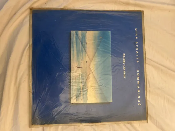 Vinil dire straits communiqué