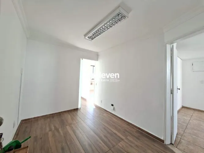Sala Comercial para Locação 54,46m² Gonzaga, Santos 3 Salas, 2 Banheiros, 2 Elevadores