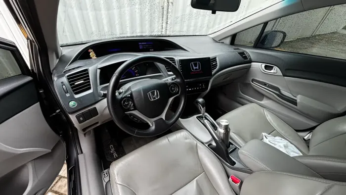 Honda Civic Sedan LXR 2.0 Flexone 16V Aut. 4P 2016