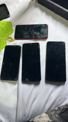 Lote de celulares quebrados para arrumar