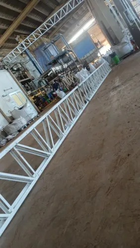 Pilares e vigas metálicas P/reforço estrutural ou montagem do início