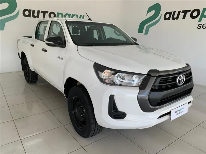 Toyota Hilux CD 4X4 2.8 Diesel Mec. 2024
