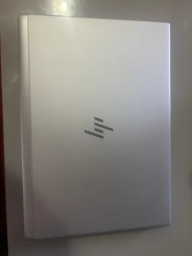 HP 840 G5 i7