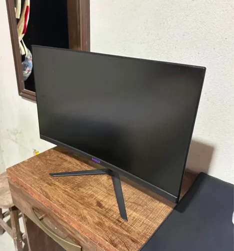 MONITOR 27P MANCER 144hz<br><br>700 reais