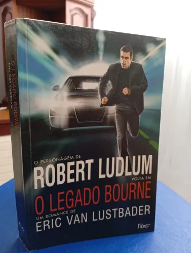 Vendo Livro o Legado Bourne, um Romance de Eric  Van Lustbader da Editora ROCC