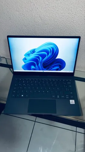 Ultrabook Samsung Galaxy Book S - Ultra Fino e Leve (Apenas 950g) - Touchscreen