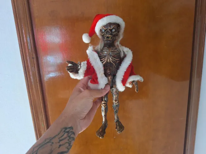 CONTOS DA CRIPTA - NECA /TERROR ANOS 90:30cm na escala 1/6.