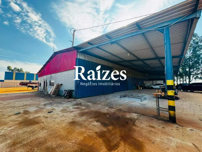 Galpão/Barracão Comercial com Balança para caminhão a Venda ou Locação em Araguari/MG