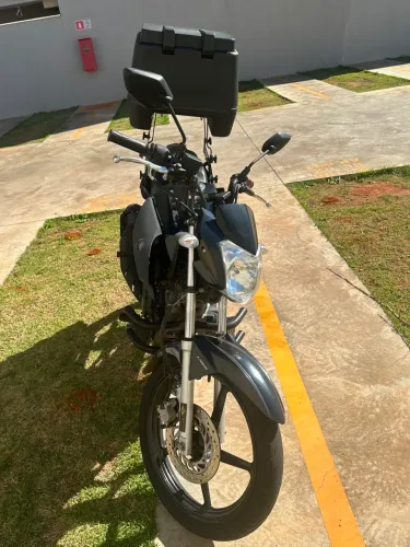 Vendo essa moto