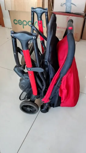 Carrinho de Bebê Ultracompacto Bambisol Yuko - Importado (Cabe no Avião)
