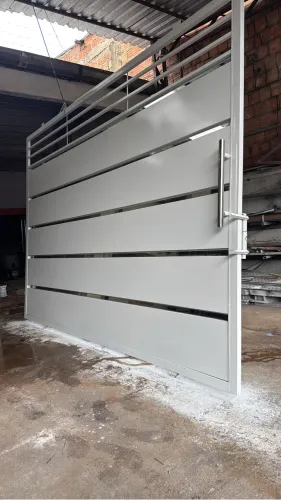 Portão de garagem a parti de 1400$ só hoje