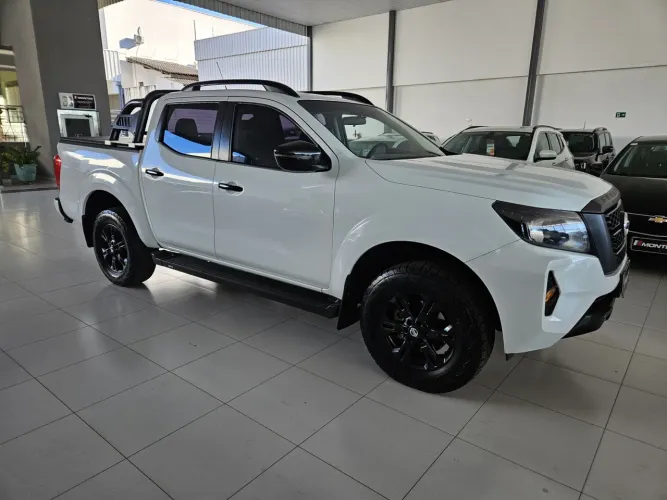 Nissan Frontier SV Attack CD 4X2 2.5 TB Diesel 2023