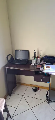 Escrivaninha PRA SAIR RÁPIDO