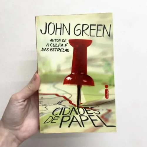 Livro Cidades de Papel - John Green | Brechó | Bazar | Desapego | Sebo