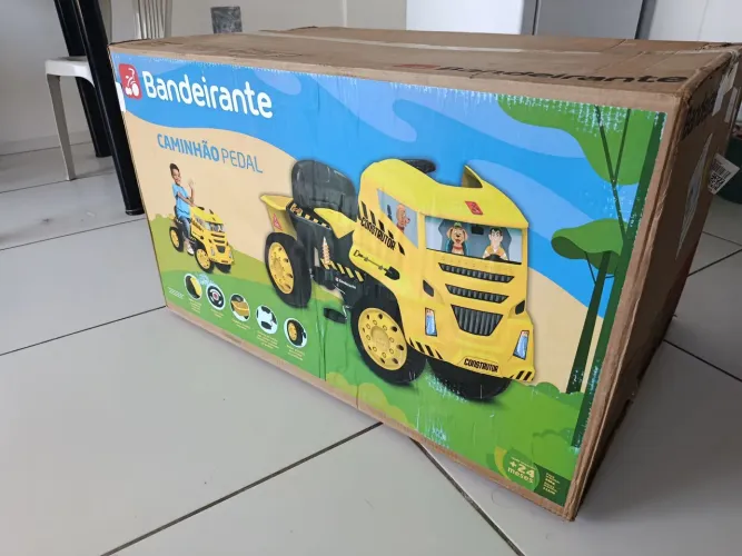Caminhão - Pedal Bandeirante Novo na caixa lacrada