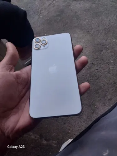 Vendo iPhone 11pro max com 512gb