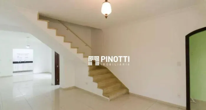 Sobrado com 3 dormitórios para alugar, 170 m² por R$ 4.368,00/mês - Vila Euclides - São Be