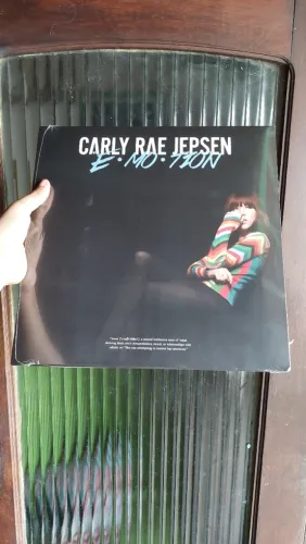 LP EMOTION - Carly Rae Jepsen (Vinil Importado Lacrado)