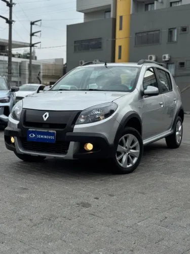 Renault Sandero Stepway Hi-flex 1.6 16V 5P Aut. 2013