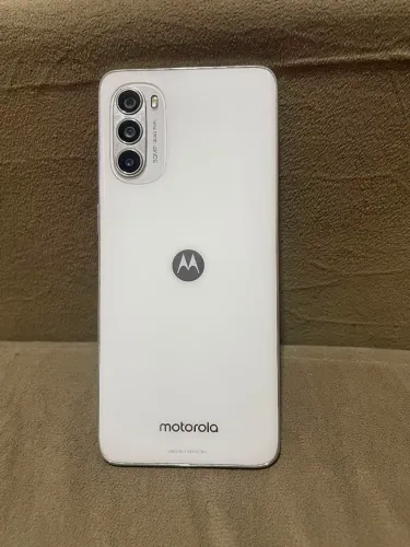 Moto G52