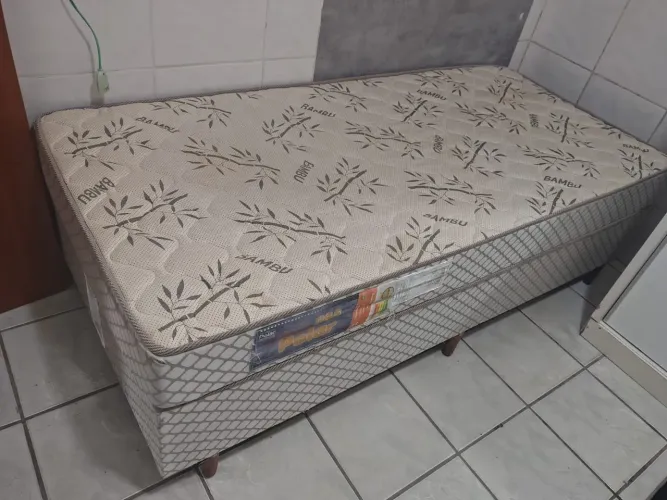 Cama solteiro 