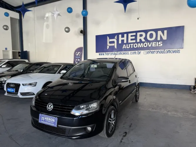 Volkswagen Fox 1.6 MI Total Flex 8V 5P 2010