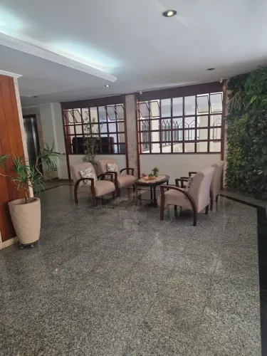Alugo apartamento de 3 quartos no setor Bueno próximo ao Oba e vaca brava