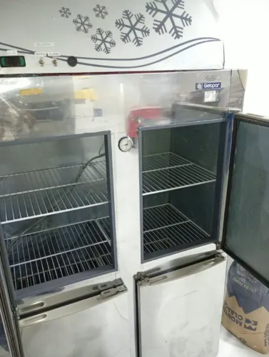 Freezer de inox imperdível