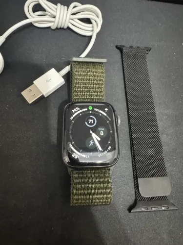 Apple Watch 5 44mm GPS + Celular 