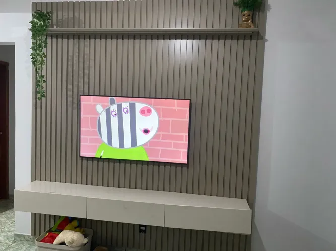 Painel Ripado Altura: 2,50 cm Largura: 2,77 cm usado 
